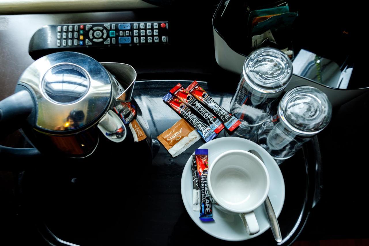London K W Hotel Dış mekan fotoğraf